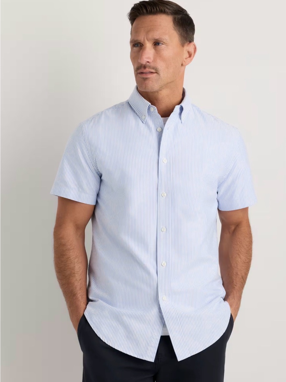 Quince Mens 100% Organic Cotton Short Sleeve Oxford Shirt - L